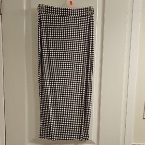 Suzy Shier Monochrome Checkered Maxi Skirt